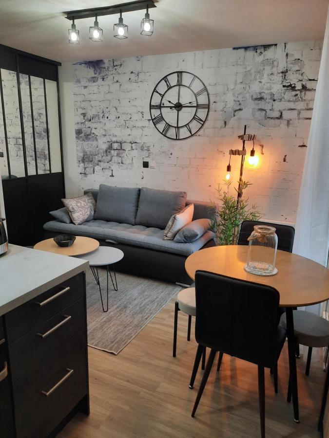 Le Magdad Apartment โรชฟอร์ ภายนอก รูปภาพ